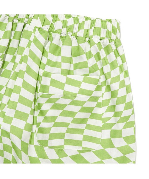 KIRSH(キルシー)の「KIRSH TONE ON TONE CHERRY CHECK PATTERN PANTS KH/チェリーパターンショートパンツ(その他パンツ・レディース・ブラック/イエロー/グリーン・SMALL/MEDIUM)」の8枚目の写真