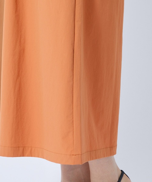 ROPE'（ロペ）の「完全別注【Mizuno】撥水ウェストタックワンピース for ROPE'/22SS（ワンピース・レディース・ブラック/ベージュ系その他/オレンジ系その他4・36/38）」の18枚目の写真