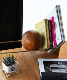 HIGHTIDE（ハイタイド）の「HERE by DETAIL ヒア バイ ディテール Slope Bookend スロープブックエンド（収納グッズ）」