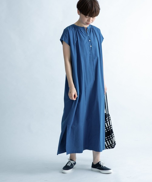 FORK&SPOON（フォークアンドスプーン）の「FORK&SPOON　キーネックワンピース（ワンピース・レディース・ブラック/ネイビー/オレンジ・1）」の10枚目の写真