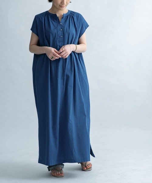 FORK&SPOON（フォークアンドスプーン）の「FORK&SPOON　キーネックワンピース（ワンピース・レディース・ブラック/ネイビー/オレンジ・1）」の19枚目の写真