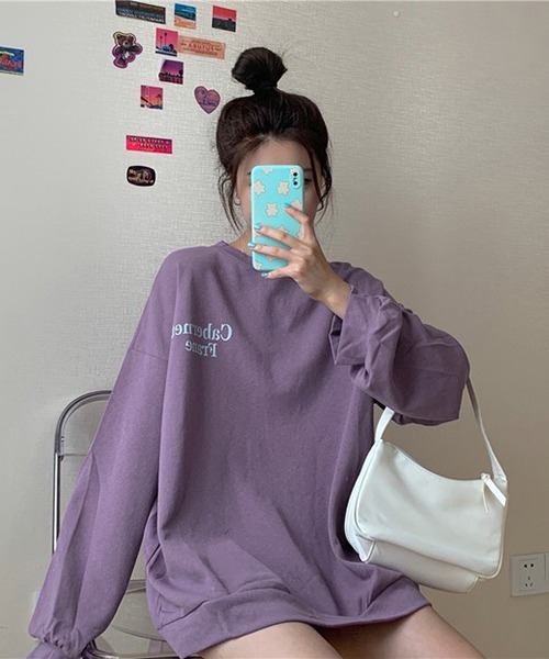 Chaco closet(チャコ クローゼット)の「オーバーサイズ配色バックプリントTシャツ(Tシャツ/カットソー・レディース・チャコール/ホワイト/パープル・FREE)」の3枚目の写真
