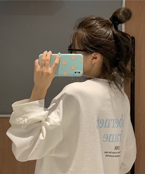 Chaco closet(チャコ クローゼット)の「オーバーサイズ配色バックプリントTシャツ(Tシャツ/カットソー・レディース・チャコール/ホワイト/パープル・FREE)」の4枚目の写真