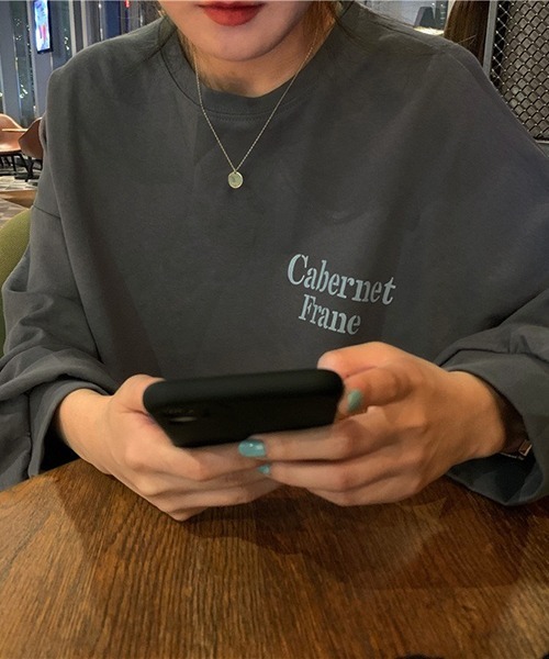 Chaco closet(チャコ クローゼット)の「オーバーサイズ配色バックプリントTシャツ(Tシャツ/カットソー・レディース・チャコール/ホワイト/パープル・FREE)」の17枚目の写真