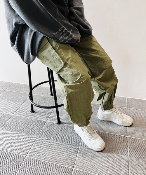 one way（ワンウェイ）の「ナイロンカーゴパンツ（カーゴパンツ・レディース・ホワイト/ブラック/ダークグリーン/ベージュ・FREE）」の4枚目の写真