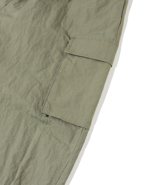 one way（ワンウェイ）の「ナイロンカーゴパンツ（カーゴパンツ・レディース・ホワイト/ブラック/ダークグリーン/ベージュ・FREE）」の8枚目の写真