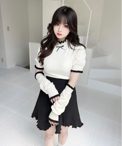 TITTY&CO.（ティティーアンドコー）の「【TITTY&CO.】ハイネックリボンニット×アームウォーマーセット（ニット/セーター・レディース・ホワイト/ピンクベージュ/ブラック・FREE）」の5枚目の写真