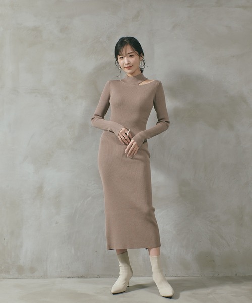 qumerry.（キュメリ）の「カットデザインニットワンピース（ワンピース・レディース・グレー系その他/ブラック・SMALL/MEDIUM）」の3枚目の写真