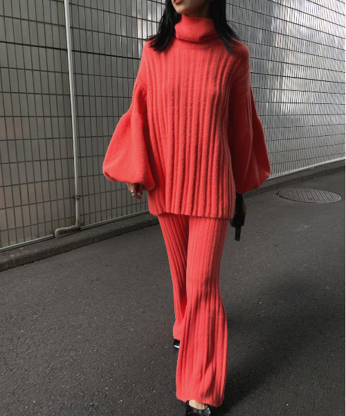 Ameri(アメリ)の「FLUFFY LOOSE KNIT TOP(ニット/セーター・レディース・オレンジ/マスタード/ブラック・FREE)」の19枚目の写真