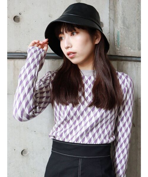 MURUA（ムルーア）の「ジオメタイトニット（ニット/セーター・レディース・ブラック/オレンジ/パープル・FREE）」の3枚目の写真