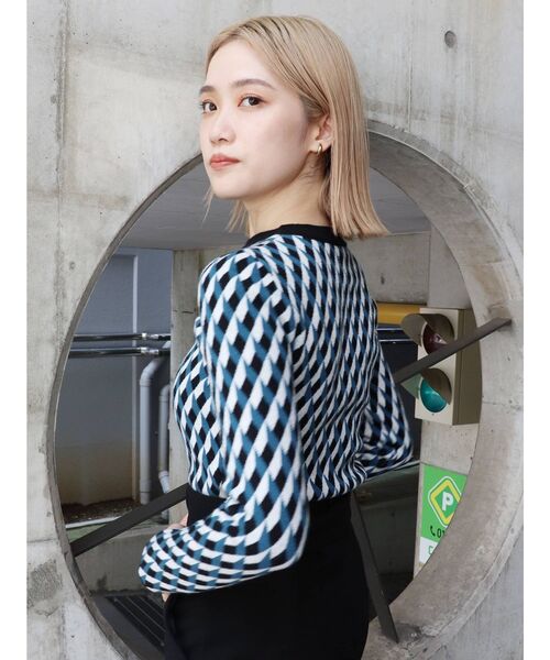 MURUA（ムルーア）の「ジオメタイトニット（ニット/セーター・レディース・ブラック/オレンジ/パープル・FREE）」の8枚目の写真