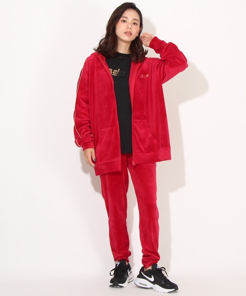 BABYDOLL(ベビードール)の「親子お揃い パイピングベロアジップパーカー 7100A (ボトム別売り)(パーカー・レディース・レッド/ブラック/モスグリーン・S/L/M/XL)」の15枚目の写真