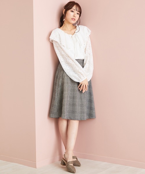 marun(マルン)の「<大きいサイズ> ビッグカラーレースブラウス marun(シャツ/ブラウス・レディース・オフホワイト/ブラック/サックスブルー・L/LL/3L/4L/5L)」の5枚目の写真