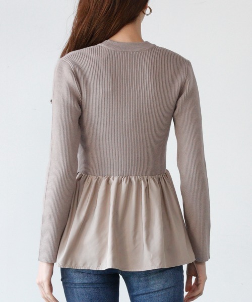 M.deux（エムドゥ）の「ペプラム切替ニット（ニット/セーター・レディース・ブラック/グレイッシュベージュ・MEDIUM）」の11枚目の写真