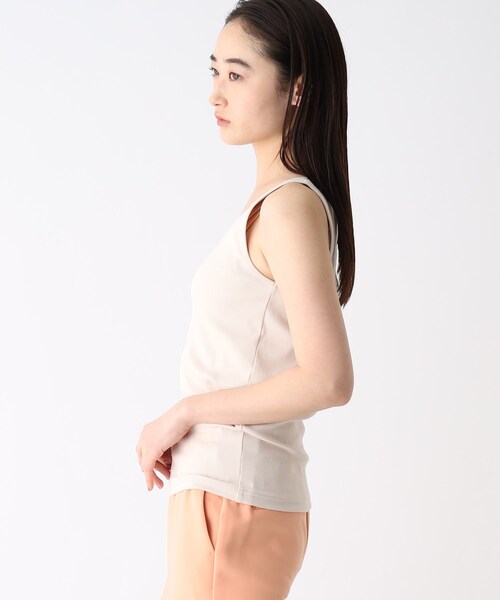OPAQUE.CLIP（オペークドットクリップ）の「リブタンクトップ【洗濯機洗い可】（タンクトップ・レディース・ブラック/オフホワイト/ライトベージュ・36/38/40）」の18枚目の写真