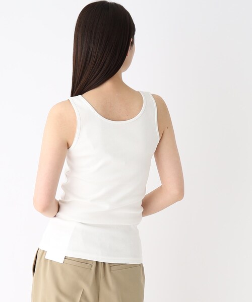OPAQUE.CLIP（オペークドットクリップ）の「リブタンクトップ【洗濯機洗い可】（タンクトップ・レディース・ブラック/オフホワイト/ライトベージュ・36/38/40）」の21枚目の写真