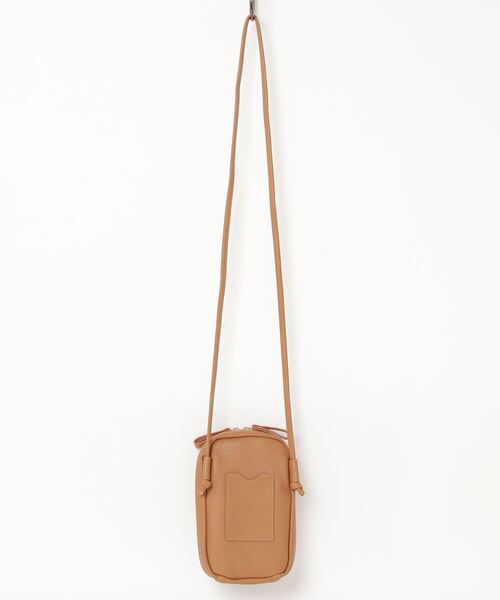 FUNALIVE（ファンアライブ）の「Craig フロントポケットラウンドジップ縦型スマホポーチ/スマホショルダー（ショルダーバッグ・レディース・アイボリー/グレー/グレイッシュベージュ/ブラック/キャメル/シルバー/その他/その他1/その他2・F/FREE）」の16枚目の写真