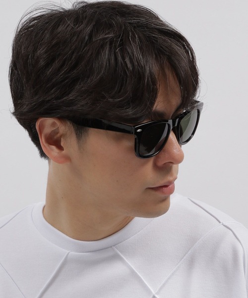 LAKOLE（ラコレ）の「ウェリントンサングラス / 182338（サングラス・メンズ・ブラック/ブルー・FREE）」の2枚目の写真