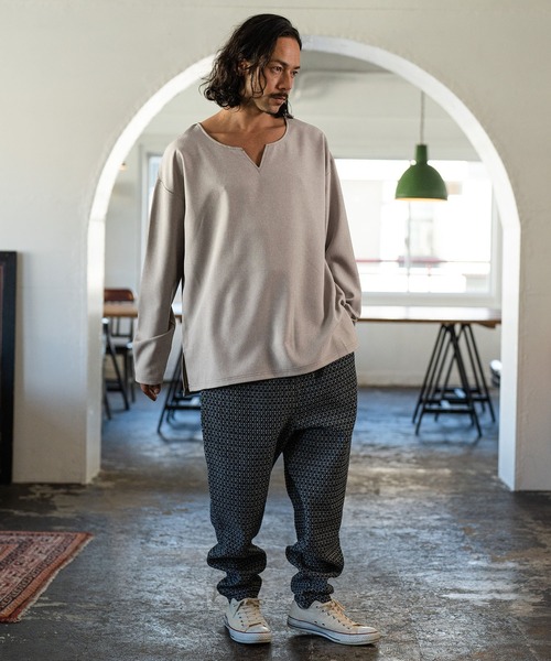 CAMBIO(カンビオ)の「mlt4214-キーネックカットソー(Tシャツ/カットソー・メンズ・ブラック/グレー/ベージュ・L/M)」の11枚目の写真