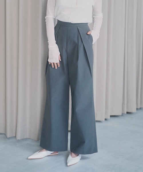 MECRE（メクル）の「デザインタックパンツ（その他パンツ・レディース・ブラック/グレー・M/S）」の2枚目の写真