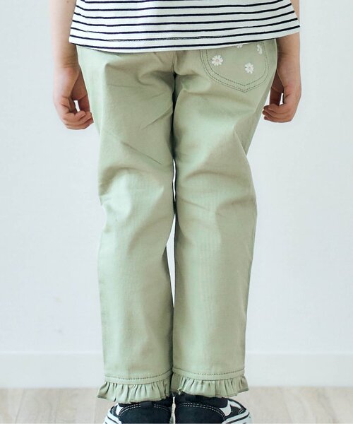 apres les cours（アプレレクール）の「デイジー刺繍ポケットパンツ_10分丈（その他パンツ・キッズ・アイボリー/インディゴブルー/ミント/ラベンダー・140/130/80/120/100/110/90）」の3枚目の写真