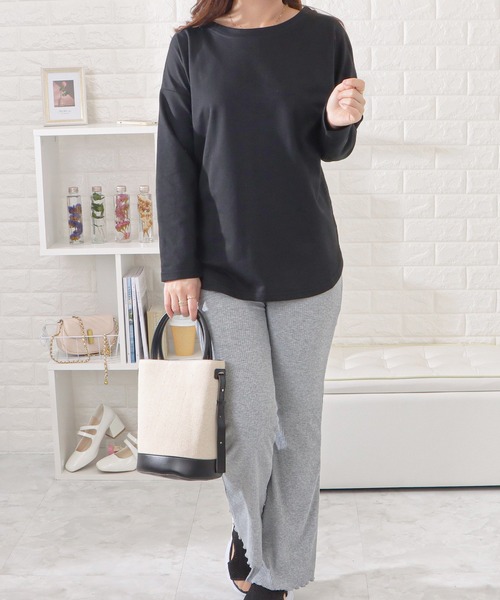 DAYRA(デイラ)の「ワンカラーラウンドヘム長袖カットソー(Tシャツ/カットソー・レディース・アイボリー/ブラック・L/M/XL)」の7枚目の写真