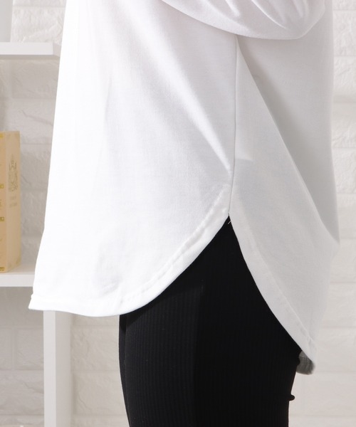 DAYRA(デイラ)の「ワンカラーラウンドヘム長袖カットソー(Tシャツ/カットソー・レディース・アイボリー/ブラック・L/M/XL)」の18枚目の写真
