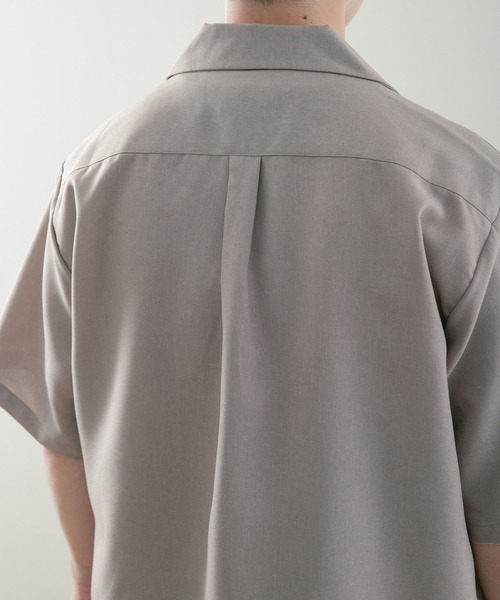 ITEMS URBANRESEARCH(アイテムズ アーバンリサーチ)の「イージーケア オープンカラー半袖トロシャツ(シャツ/ブラウス・メンズ・ベージュ/ネイビー/チャコールグレー・LARGE/MEDIUM)」の10枚目の写真