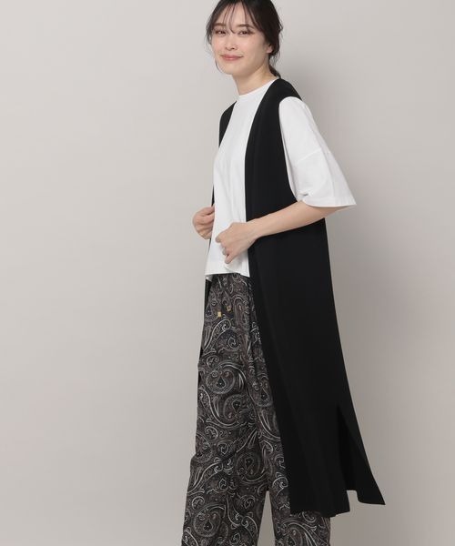 Elura（エルーラ）の「ニットロングジレ（その他アウター・レディース・ブラック/グレイッシュベージュ/ブラウン系その他2/ネイビー/オフホワイト/ダークブラウン・MEDIUM/LARGE）」の3枚目の写真