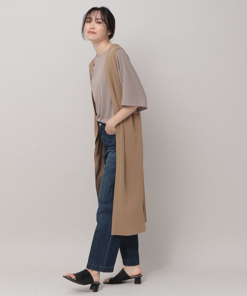 Elura（エルーラ）の「ニットロングジレ（その他アウター・レディース・ブラック/グレイッシュベージュ/ブラウン系その他2/ネイビー/オフホワイト/ダークブラウン・MEDIUM/LARGE）」の16枚目の写真