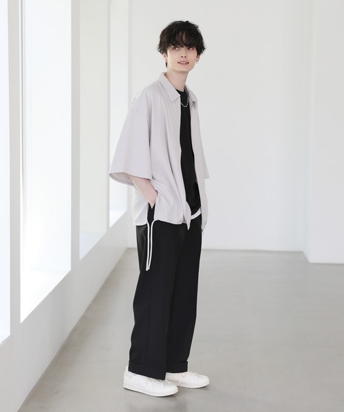 ETELIO（エテリオ）の「ビッグシルエットスリット入りサイドレースジップシャツ（シャツ/ブラウス・メンズ・ブラック/ライトグレー/ワイン/ブルー・S/L/M）」の10枚目の写真