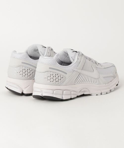 NIKE ZOOM VOMERO 5 BV1358-001
