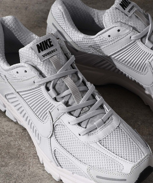 NIKE ZOOM VOMERO 5 BV1358-001
