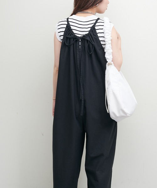 natural couture(ナチュラルクチュール)の「麻混ギャザーデザインサロペット(サロペット/オーバーオール・レディース・ブラック/ブラウン/ライトベージュ・MEDIUM/LARGE)」の18枚目の写真