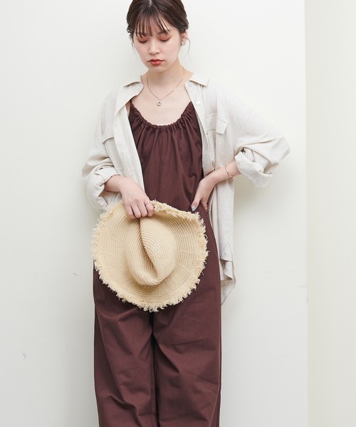 natural couture(ナチュラルクチュール)の「麻混ギャザーデザインサロペット(サロペット/オーバーオール・レディース・ブラック/ブラウン/ライトベージュ・MEDIUM/LARGE)」の12枚目の写真