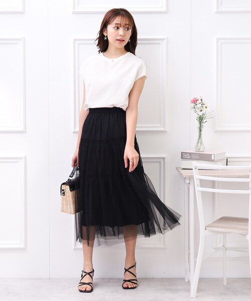 couture brooch（クチュールブローチ）の「◆【大人女子のカジュアルコーデに。】ヨウリュウロゴTシャツ（Tシャツ/カットソー・レディース・ブラック/ホワイト系/ナチュラル・38/42）」の4枚目の写真