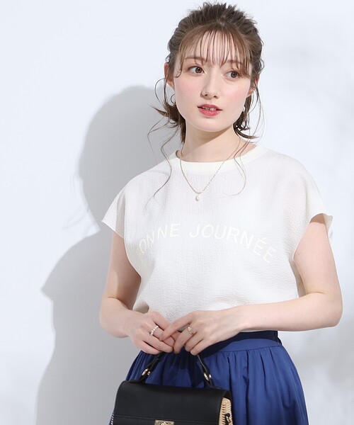 couture brooch（クチュールブローチ）の「◆【大人女子のカジュアルコーデに。】ヨウリュウロゴTシャツ（Tシャツ/カットソー・レディース・ブラック/ホワイト系/ナチュラル・38/42）」の12枚目の写真