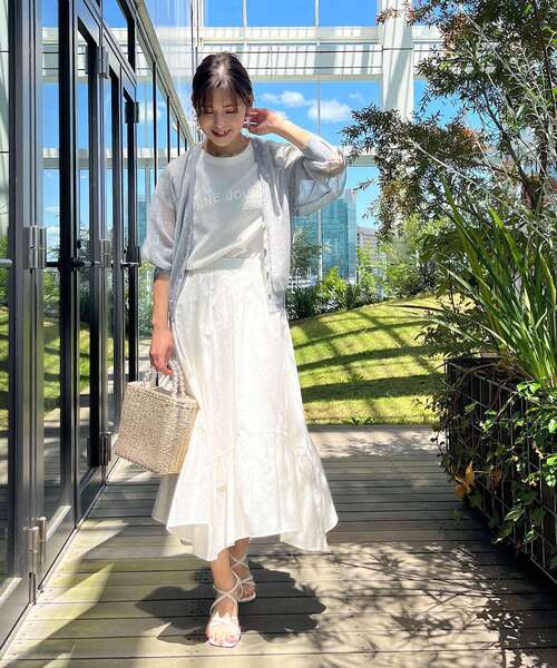 couture brooch（クチュールブローチ）の「◆【大人女子のカジュアルコーデに。】ヨウリュウロゴTシャツ（Tシャツ/カットソー・レディース・ブラック/ホワイト系/ナチュラル・38/42）」の13枚目の写真