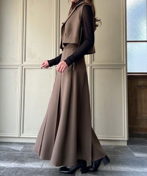 JUNOAH(ジュノア)の「サイドベルトショートベスト+プリーツスカートセットアップ(セットアップ・レディース・モカ/ブラック/チャコール/アイボリー/ライトグレー・MEDIUM/X-LARGE/LARGE/SMALL)」の14枚目の写真