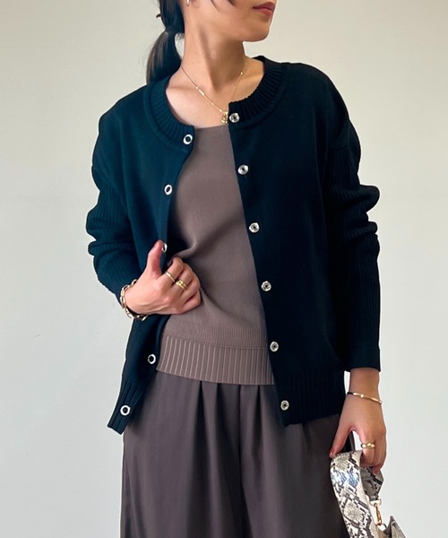 un dix cors（アンディコール）の「超軽量サイド切替カーディガン（カーディガン/ボレロ・レディース・ブラック/オレンジ/グリーン/オフホワイト・FREE）」の2枚目の写真