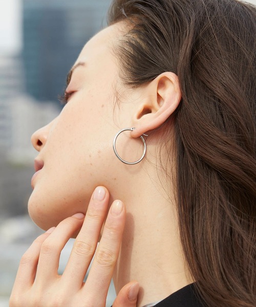 CENE（セネ）の「【CENE】セネ/ループピアス30mm（ピアス（両耳用）・レディース・ゴールド/シルバー・FREE）」の10枚目の写真