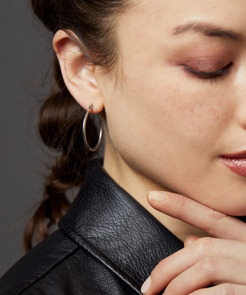 CENE（セネ）の「【CENE】セネ/ループピアス30mm（ピアス（両耳用）・レディース・ゴールド/シルバー・FREE）」の11枚目の写真