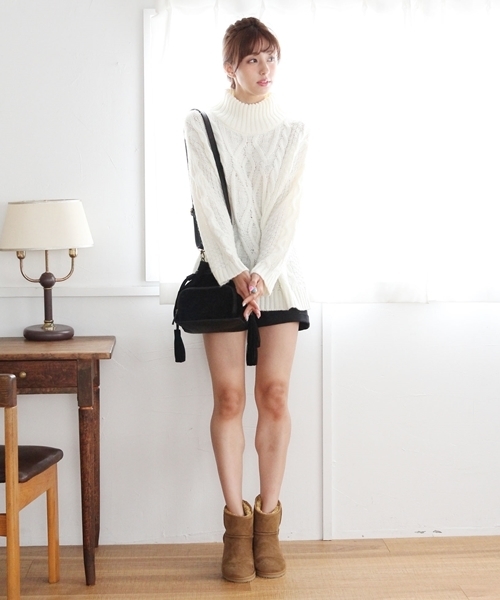 Heather（ヘザー）の「ショートムートンブーツ　567221（ブーツ・レディース・ネイビー/キャメル/ブラック・MEDIUM/LARGE）」の4枚目の写真