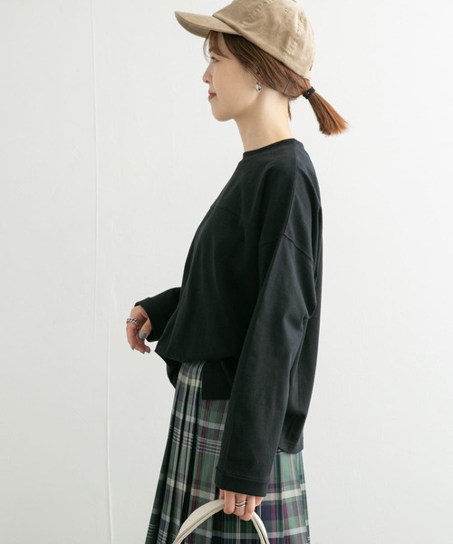 URBAN RESEARCH DOORS(アーバンリサーチドアーズ)の「USAコットンロングスリーブTシャツ(Tシャツ/カットソー・レディース・オフホワイト/ブラック/パープル・MEDIUM)」の19枚目の写真