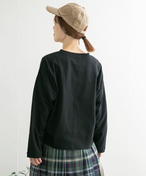 URBAN RESEARCH DOORS(アーバンリサーチドアーズ)の「USAコットンロングスリーブTシャツ(Tシャツ/カットソー・レディース・オフホワイト/ブラック/パープル・MEDIUM)」の20枚目の写真