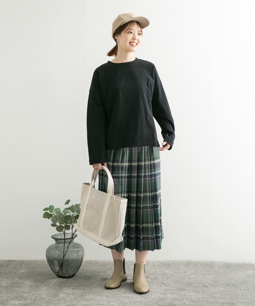 URBAN RESEARCH DOORS(アーバンリサーチドアーズ)の「USAコットンロングスリーブTシャツ(Tシャツ/カットソー・レディース・オフホワイト/ブラック/パープル・MEDIUM)」の22枚目の写真