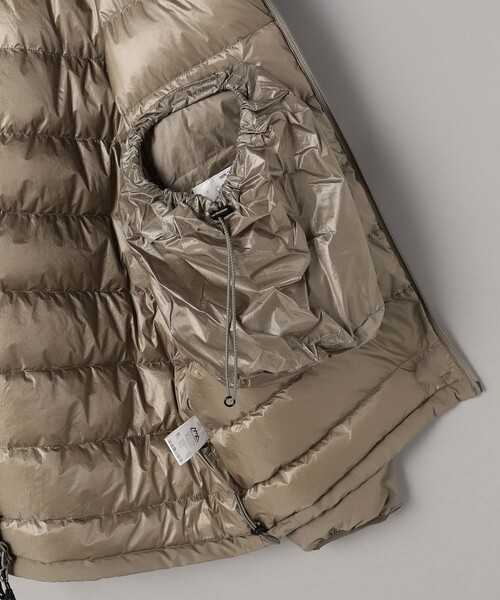 CMF OUTDOOR GARMENT（シーエムエフアウトドアガーメント）の「COMFY OUTDOOR GARMENT/コンフィアウトドアガーメント PUFF HOODIE DOWN/パフ フーディ ダウン（ダウンジャケット/コート・メンズ・ベージュ/ブラック・X-LARGE/LARGE/MEDIUM）」の15枚目の写真