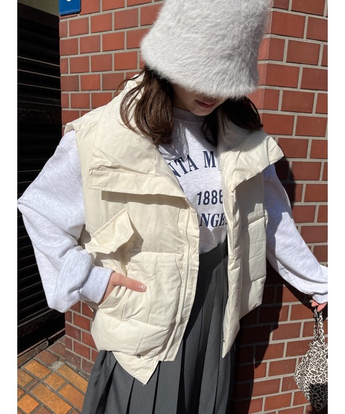 WC（ダブル シー）の「オーバーフェイクダウンベスト（ダウンベスト・レディース・アイボリー/ピンク/ブラック・FREE）」の4枚目の写真