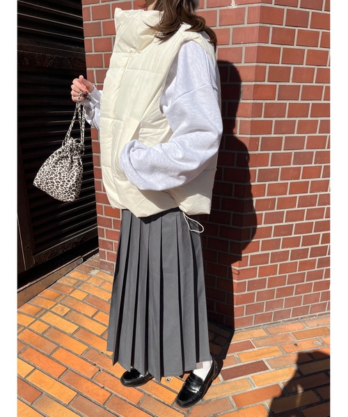 WC（ダブル シー）の「オーバーフェイクダウンベスト（ダウンベスト・レディース・アイボリー/ピンク/ブラック・FREE）」の5枚目の写真