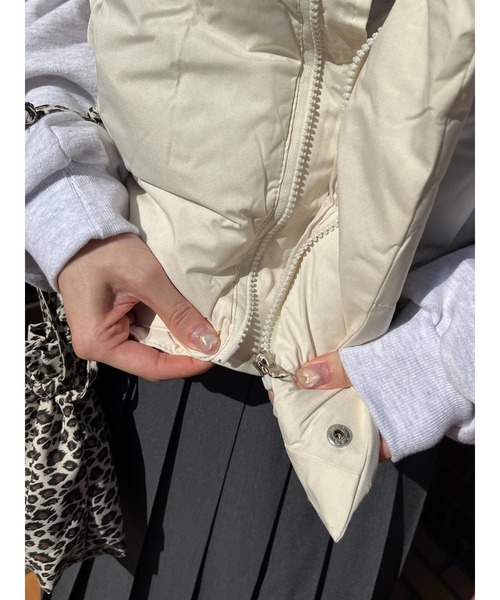 WC（ダブル シー）の「オーバーフェイクダウンベスト（ダウンベスト・レディース・アイボリー/ピンク/ブラック・FREE）」の13枚目の写真